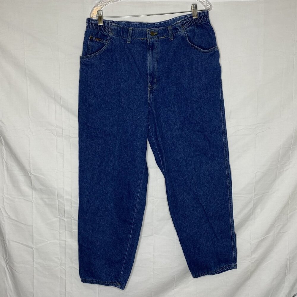 Chic Women (18) Medium Zip-up Blue Jeans with elastic on sides
